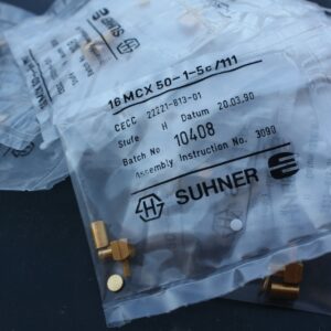 MCX 50OHM Right Angle SUHNER 16MCX50-1-5C/111 22221-813-01 - 1Pcs (SC-3)