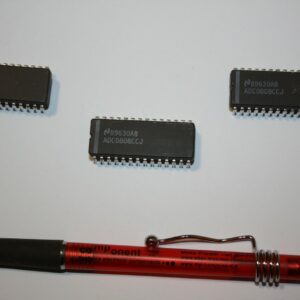 ADC0808CCJ National 8Bit A/D Converters 8-Channel Multiplexer -1Pcs(SC37)