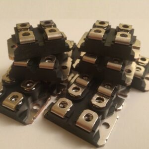BYV255V-200 BYV255V200 STMicroelect double ultra fast diode 2x100A 200V-1pcs