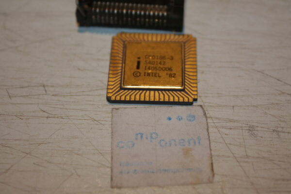 C80286-3 INTEL Frequency CLCC68 ceramic CPU Microprocessor -1Pcs(SC-15)