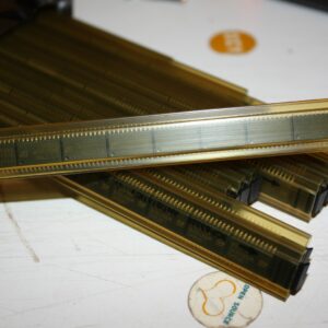 LS656AD STMicroelectronics W99020020 GENERATOR MULTIFREQUENCY - 1Pcs(A4)