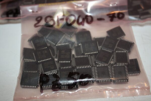 M29F040B70K1 M29F040 NOR Flash 4MBIT 70NS PLCC-32 -1pcs (SC-5)