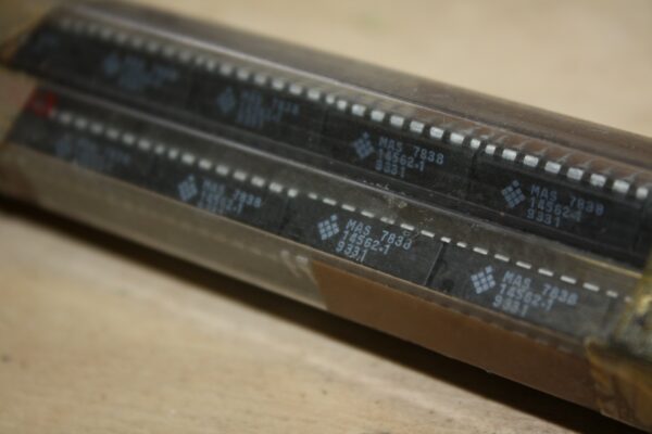 MAS7838 14562-1 9331 CMOS Asynchronous to Synchronous DIP16 -1Pcs(A1)