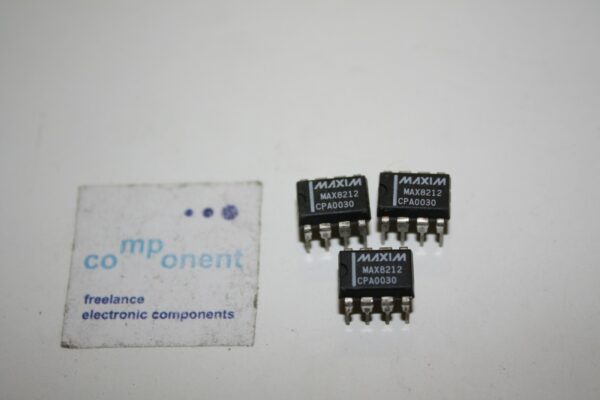 MAX8212 Maxim Voltage Monitor CMOS Programmable Voltage Detection DIP8 -2Pcs(D7)