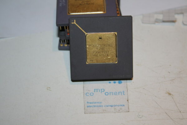 MC68302R16C MOTOROLA MC68302 Multiprotocol Processor CPU EC000 Micro-1Pcs(SC-15)
