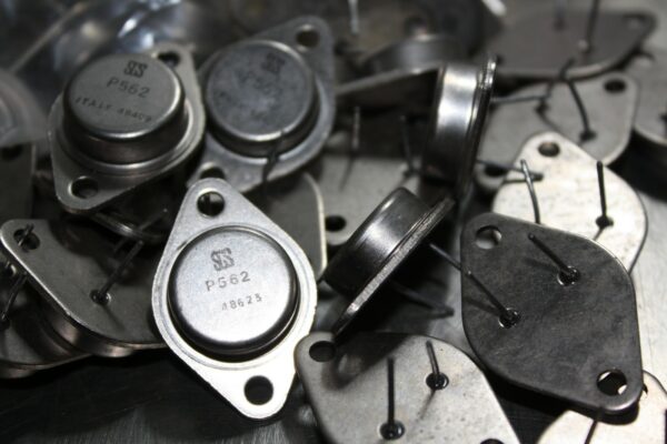 SGS P562 Power Transistor Metal Case TO-3 - 1 Pcs (SC-7)