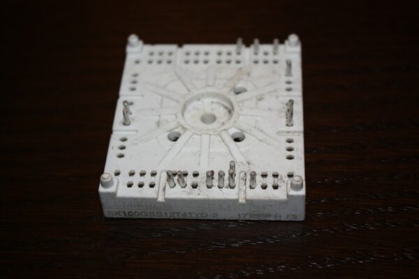 SK100GSS12T4TYD-2 Semikron IGBT module SEMITOP 4 - 1 Pcs (SC-8)