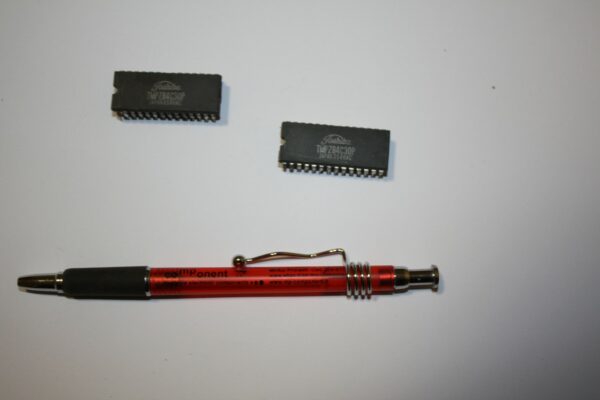 TMPZ84C30P Toshiba Semiconductor TLCS-Z80 CTC COUNTER TIMER -1Pcs(SC37)